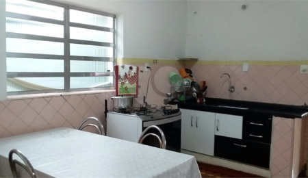 Casa à venda com 2 quartos em Horto Florestal, São Paulo, SP