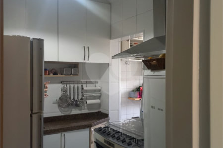 Apartamento à venda com 2 quartos em Vila Romana, São Paulo, SP