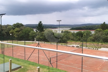 Terreno à venda no condomínio Le Portier Nautic Residence, Piedade - SP
