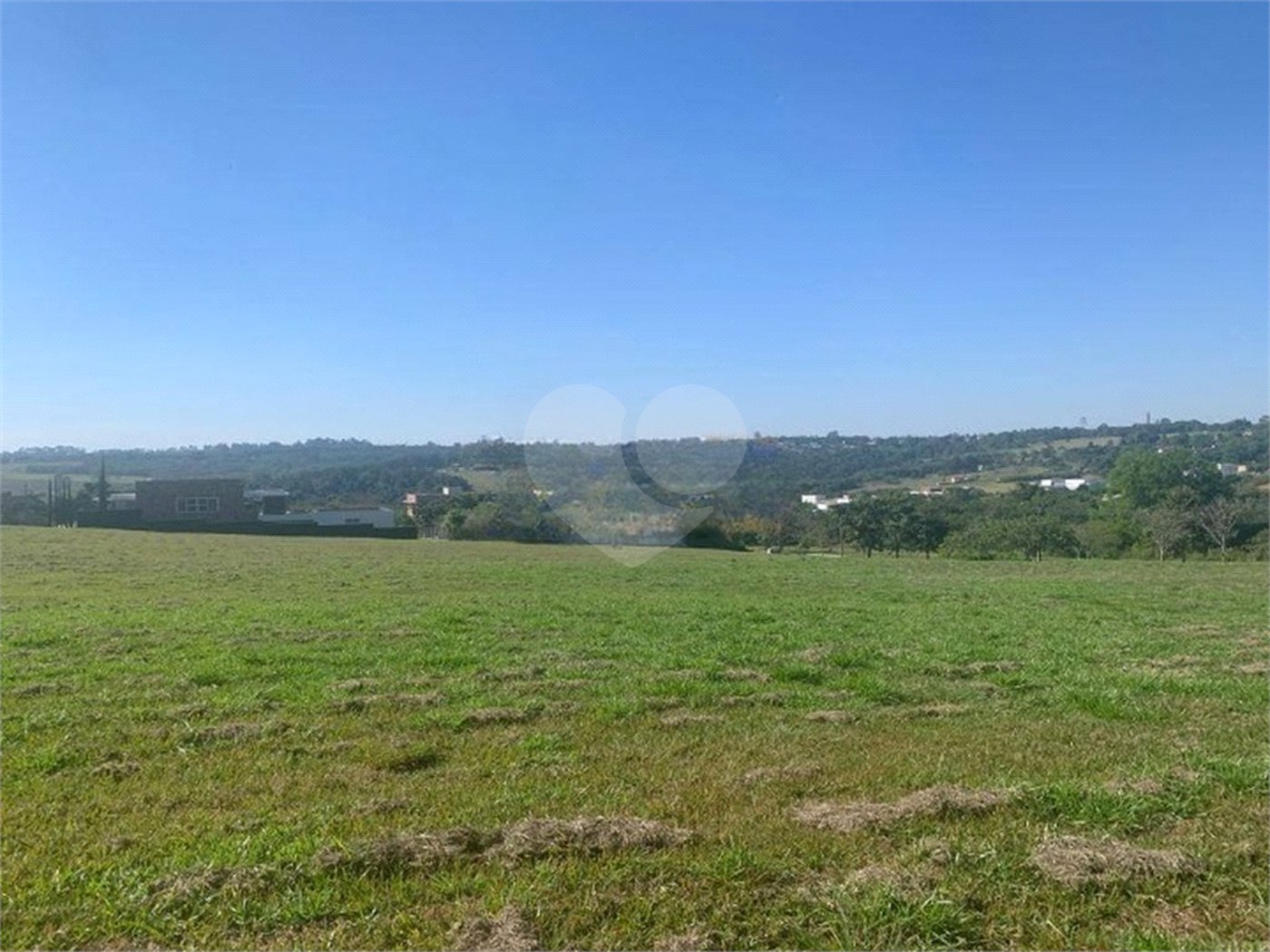 Terreno à venda no condomínio Village Saint Charbel, Araçoiaba da Serra - SP