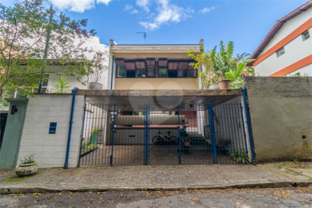 Casa de Vila à venda com 3 quartos, sendo 1 suíte, em Chácara Monte Alegre, São Paulo, SP