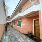 Casa à venda com 3 quartos, sendo 2 suítes, no condomínio Ibarra, São Paulo - SP