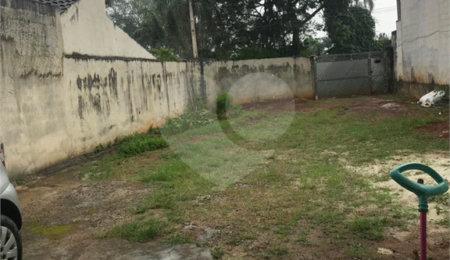 Casa Térrea à venda com 2 quartos, sendo 1 suíte,  no Centro, Bom Jesus dos Perdões, SP