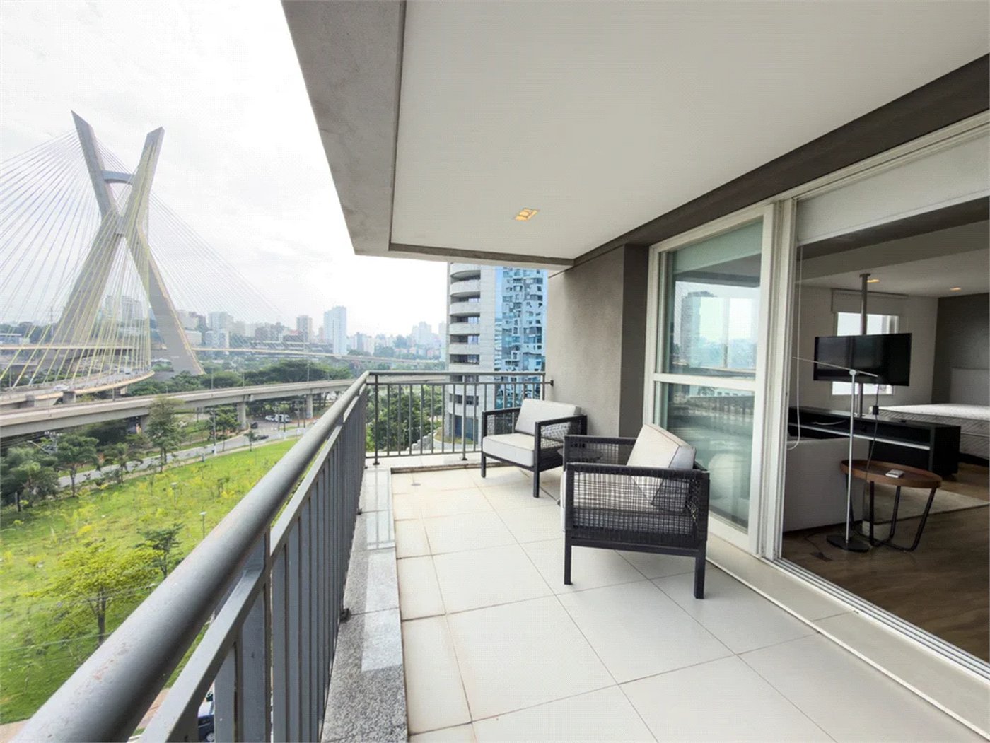 Apartamento à venda com 1 suíte em Cidade Monções, São Paulo, SP