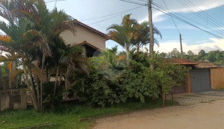 Casa à venda com 4 quartos, sendo 1 suíte,  em Santa Inês, Mairiporã, SP