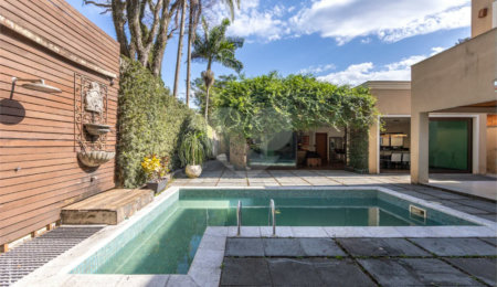 Casa Térrea à venda com 3 suítes em Alto da Boa Vista, São Paulo, SP