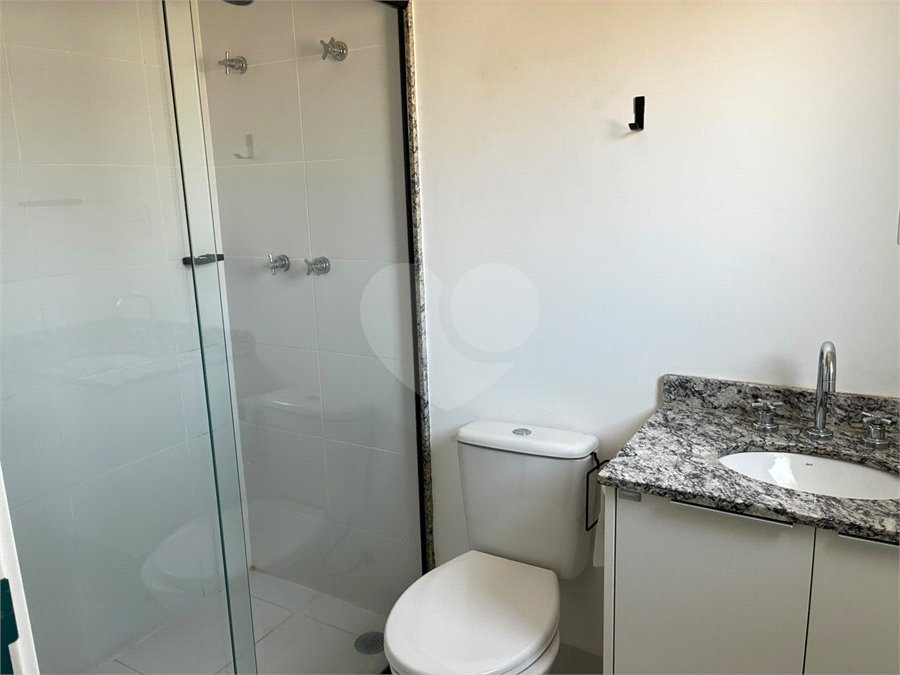 Casa para alugar com 3 quartos, sendo 1 suíte,  no condomínio Bella Roma, São Roque - SP