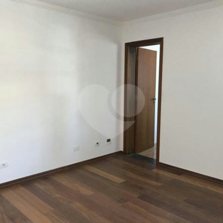Sobrado à venda com 5 quartos, sendo 4 suítes, em Jardim Franca, São Paulo, SP