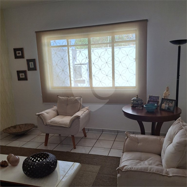 Casa à venda com 3 quartos, sendo 1 suíte,  em Jardim das Estações (vila Xavier), Araraquara, SP