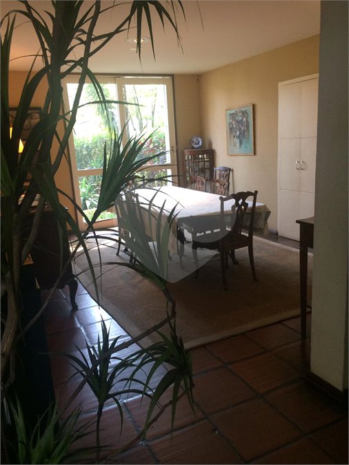Casa à venda ou para alugar com 4 quartos, sendo 2 suítes, em Jardim Guedala, São Paulo, SP