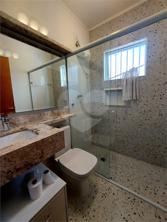 Sobrado à venda com 3 quartos, sendo 2 suítes, em Vila Romero, São Paulo, SP