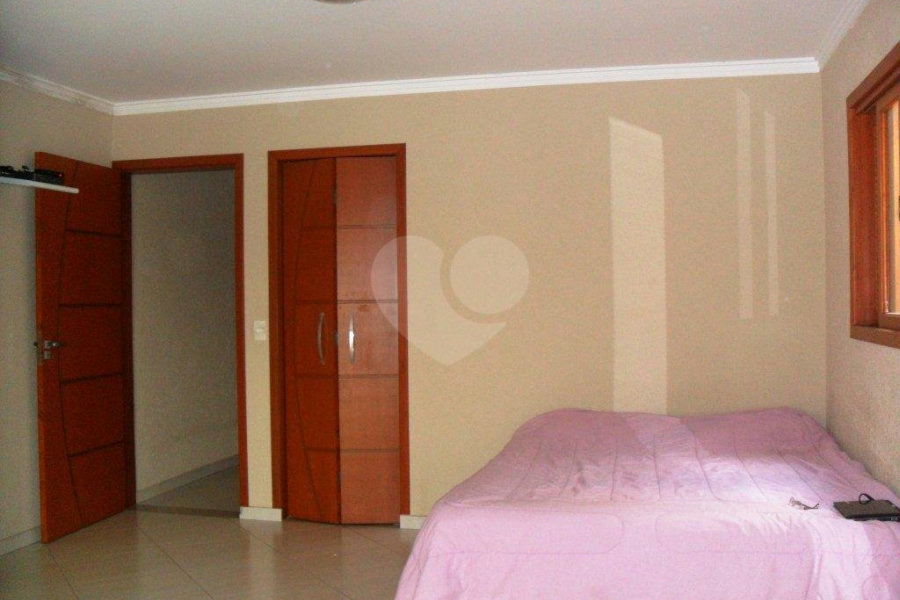 Sobrado à venda com 3 quartos, sendo 1 suíte, em Vila Mazzei, São Paulo, SP