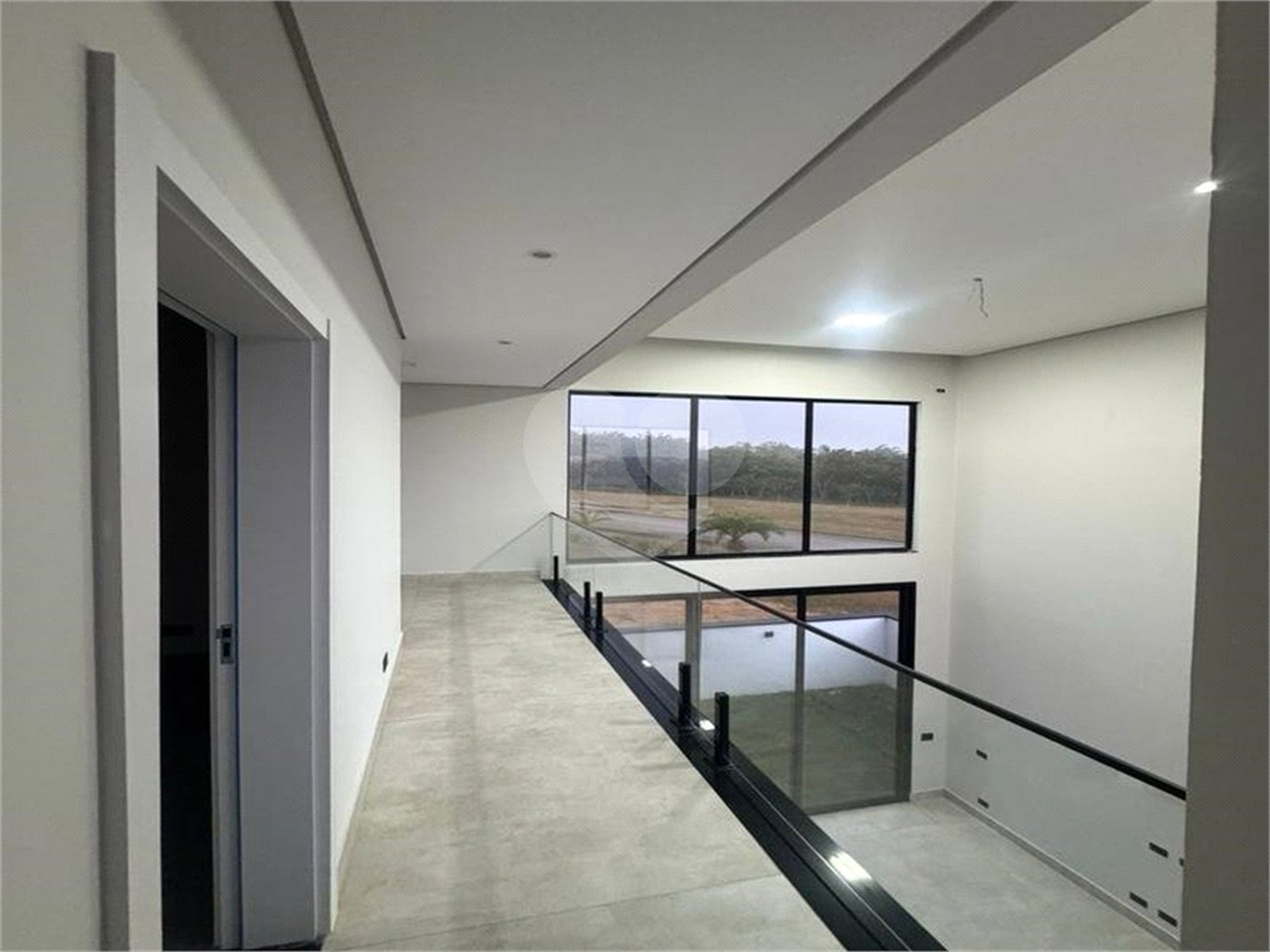 Casa à venda com 4 quartos, sendo 3 suítes,  no condomínio Alphaville Castelo, Itu - SP