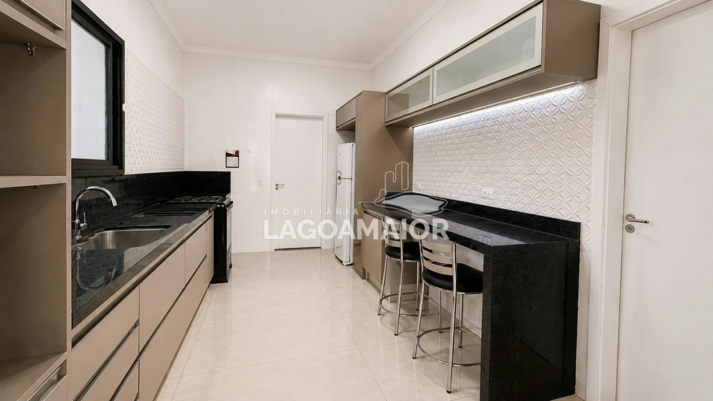 Casa à venda com 3 quartos, sendo 3 suítes, no condomínio Residencial Costa Leste, Três Lagoas - MS