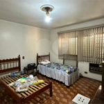 Casa à venda ou para alugar com 5 quartos, sendo 2 suítes, no Centro, Salto, SP
