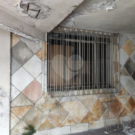 Casa à venda com 4 quartos em Vila Anastácio, São Paulo, SP