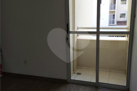 Apartamento à venda com 2 quartos em Lopes de Oliveira, Sorocaba, SP