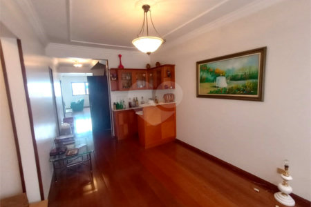 Sobrado à venda com 4 quartos, sendo 1 suíte, em Vila Macedópolis, São Paulo, SP