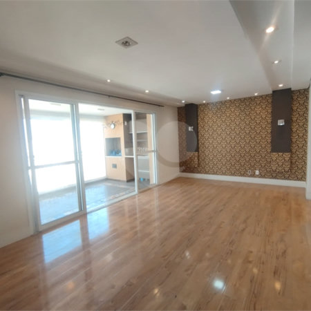 Apartamento à venda com 3 quartos, sendo 1 suíte,  no Centro, São Bernardo do Campo, SP