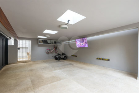 Casa à venda com 4 suítes em Jardim Guedala, São Paulo, SP