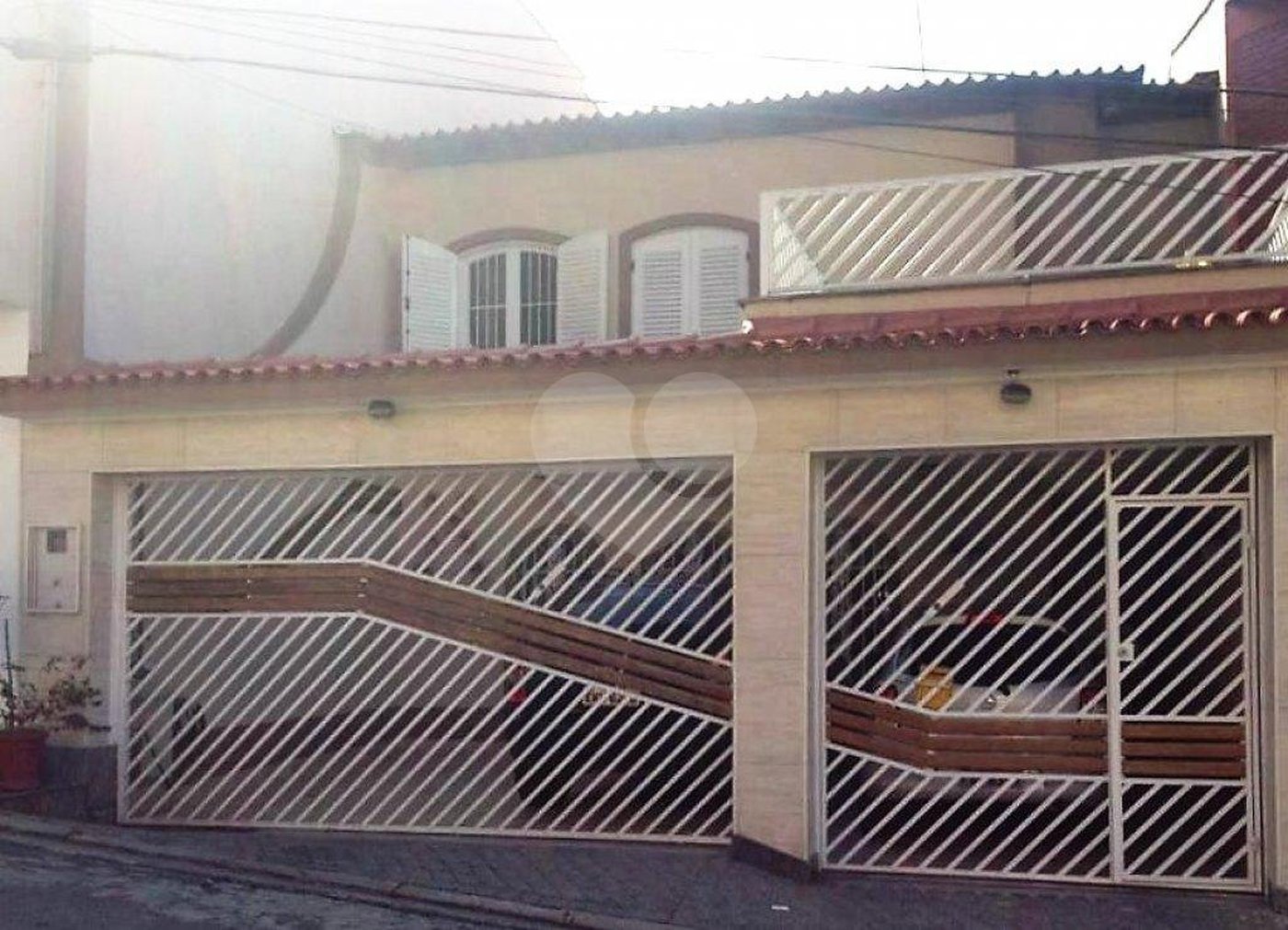 Sobrado à venda com 4 quartos, sendo 1 suíte,  em Horto Florestal, São Paulo, SP