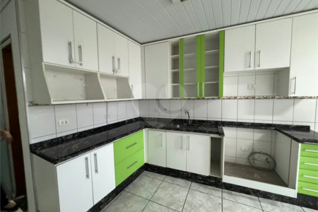 Casa à venda com 3 quartos, sendo 1 suíte,  em Jardim Imperador, Guarulhos, SP