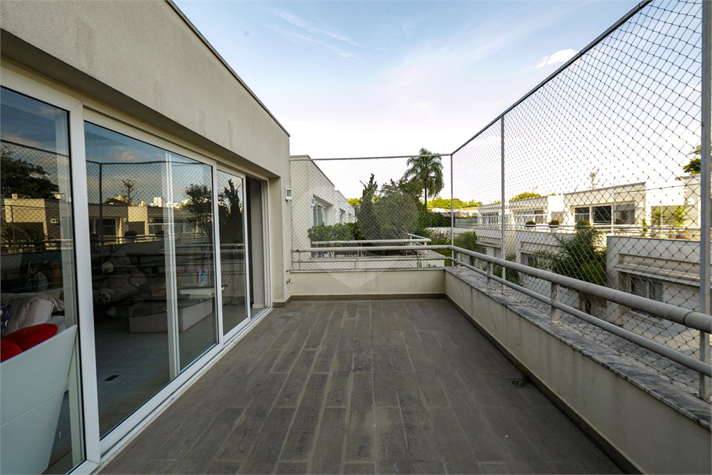 Casa à venda com 3 suítes no condomínio Modigliani, São Paulo - SP