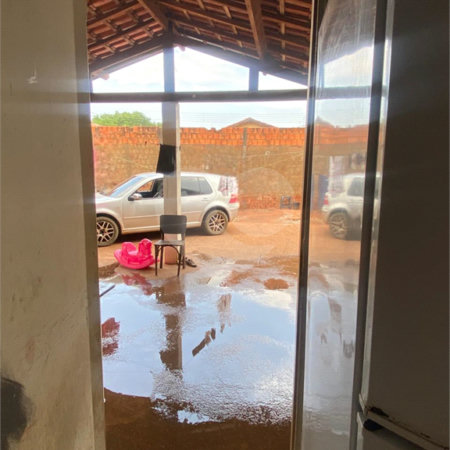 Casa à venda com 2 quartos em Vila Piloto, Três Lagoas, MS