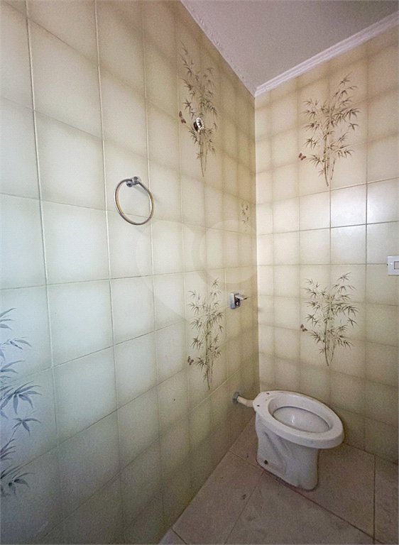 Sobrado à venda com 4 quartos, sendo 3 suítes, em Vila Libanesa, São Paulo, SP