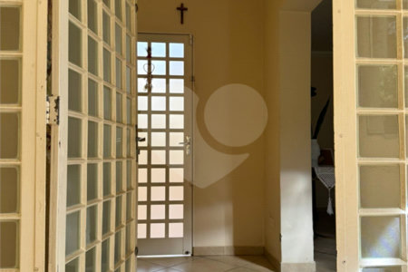 Casa à venda com 4 quartos, sendo 1 suíte, em Vila Henrique, Salto, SP