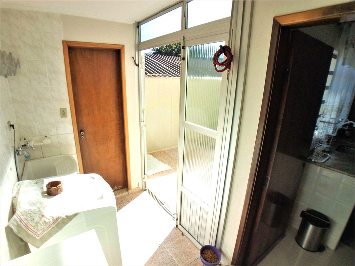 Sobrado à venda com 3 quartos, sendo 1 suíte, em Tremembé, São Paulo, SP