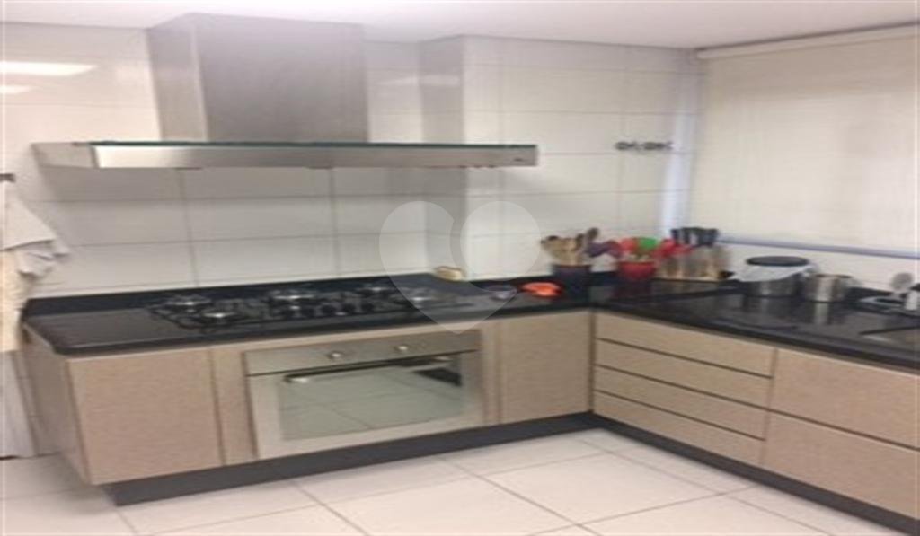 Apartamento à venda com 3 suítes em Campo Belo, São Paulo, SP