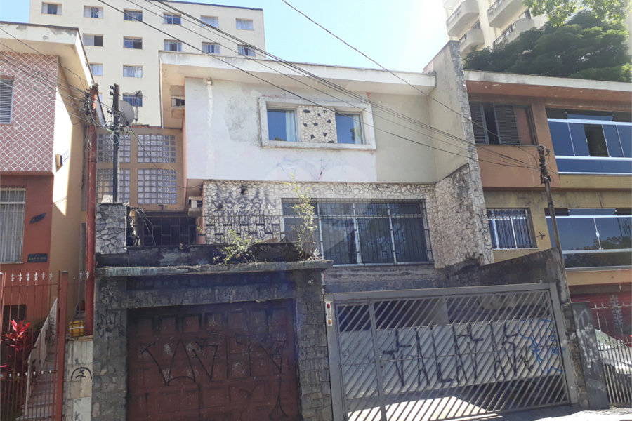 Sobrado à venda com 4 quartos, sendo 2 suítes, em Santana, São Paulo, SP