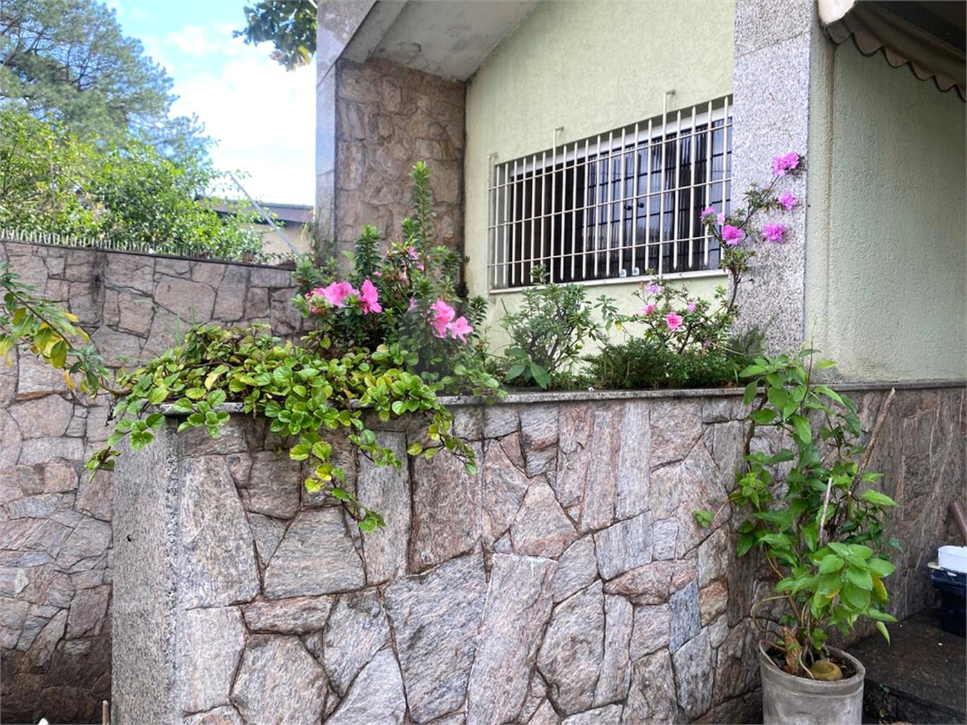 Casa à venda com 5 quartos, sendo 3 suítes, em Vila Rosália, Guarulhos, SP