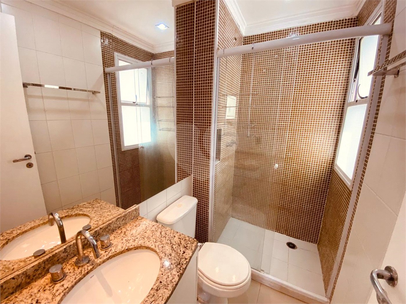 Cobertura à venda com 3 quartos, sendo 1 suíte, em Baeta Neves, São Bernardo do Campo, SP