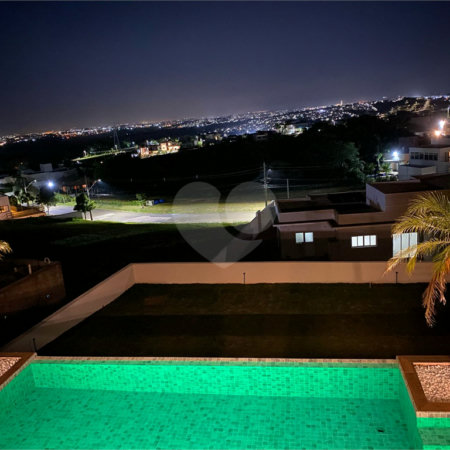 Casa à venda com 4 suítes no condomínio Parque Chapada Itu, Itu - SP