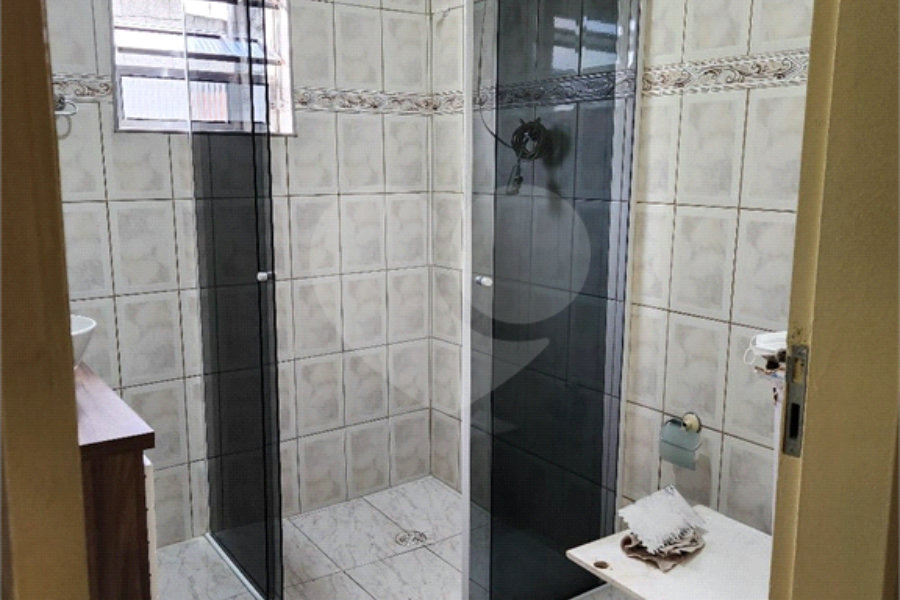 Sobrado à venda com 3 quartos no Brasilândia, São Paulo, SP