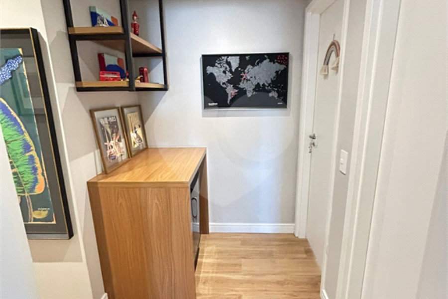 Apartamento à venda com 3 suítes em Barra Funda, São Paulo, SP