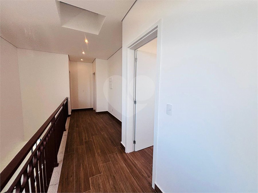 Casa à venda com 4 quartos, sendo 3 suítes, no condomínio Residencial Chácara Ondina, Sorocaba - SP