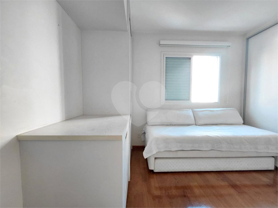Apartamento à venda com 3 quartos, sendo 1 suíte,  em Vila Romana, São Paulo, SP