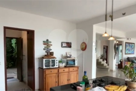 Casa à venda com 4 quartos, sendo 2 suítes,  em Albatroz, Armação dos Búzios, RJ