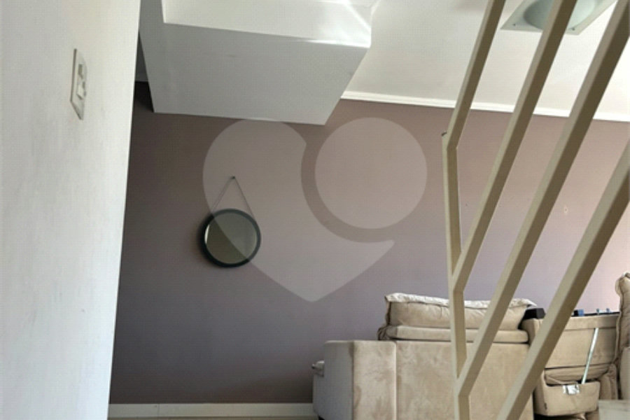Casa à venda com 3 quartos, sendo 1 suíte,  no condomínio Village St. Louis, São Paulo - SP