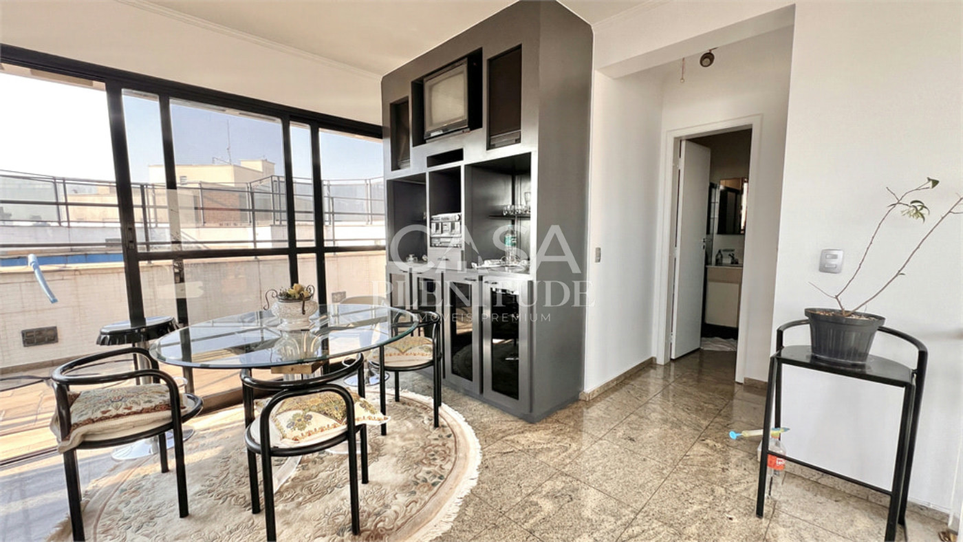 Apartamento à venda com 4 quartos, sendo 1 suíte,  em Vila Mariana, São Paulo, SP