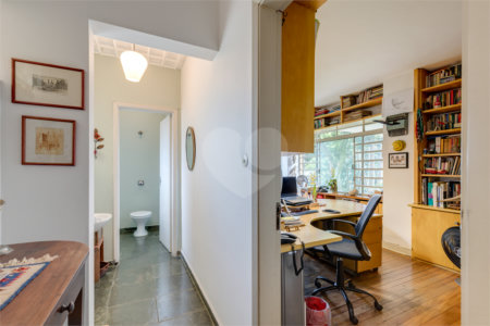 Casa Térrea à venda ou para alugar com 5 quartos, sendo 2 suítes,  em Jardim Prudência, São Paulo, SP