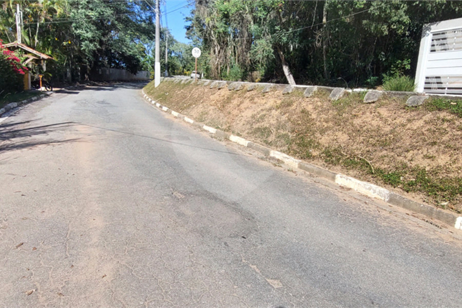Casa à venda com 4 suítes no condomínio Sausalito, Mairiporã - SP