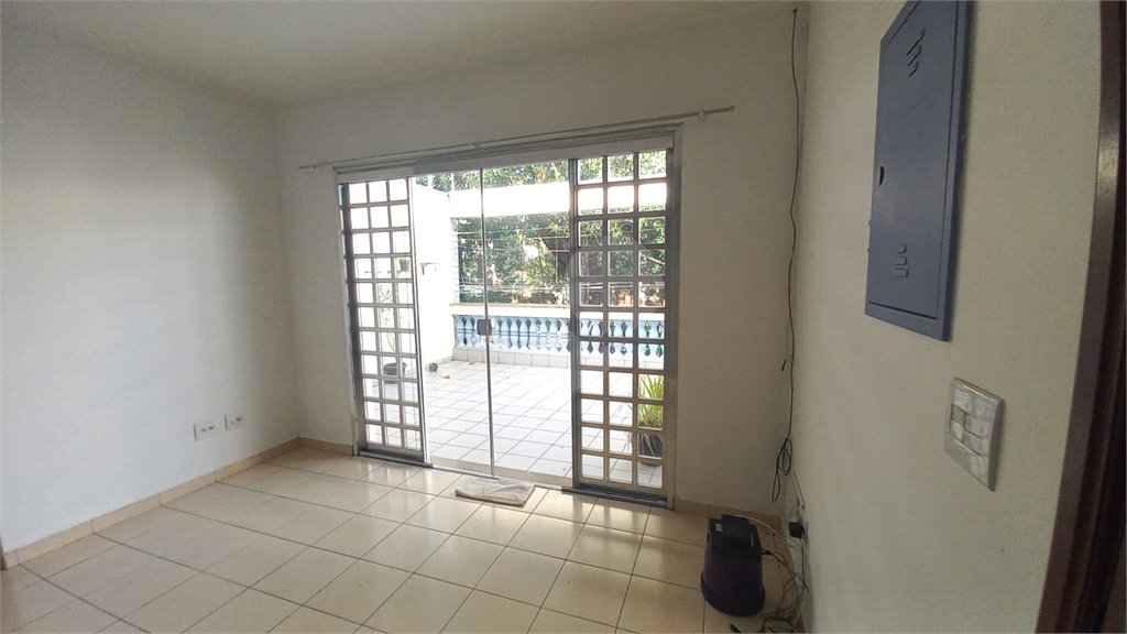 Casa para alugar com 3 quartos, sendo 1 suíte, em Jardim Bonfiglioli, São Paulo, SP