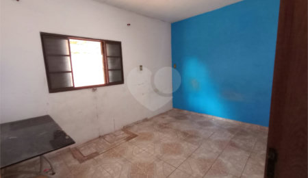 Casa à venda com 2 quartos em Vila Mazzei, Itapetininga, SP