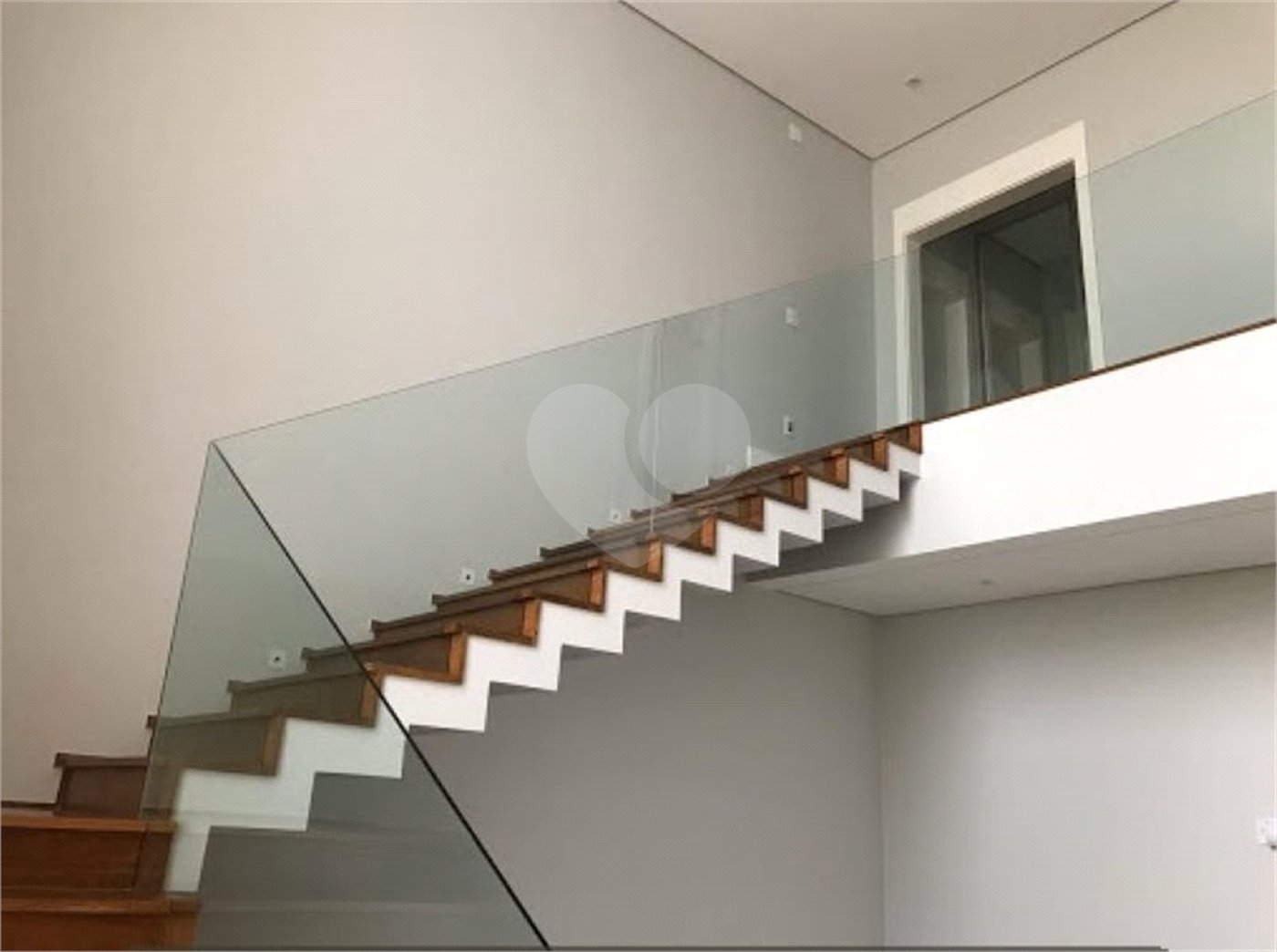 Casa à venda com 3 quartos, sendo 1 suíte, no condomínio Residencial Central Parque, Salto - SP
