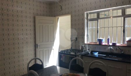 Casa à venda com 4 quartos em Jardim Aida, Guarulhos, SP