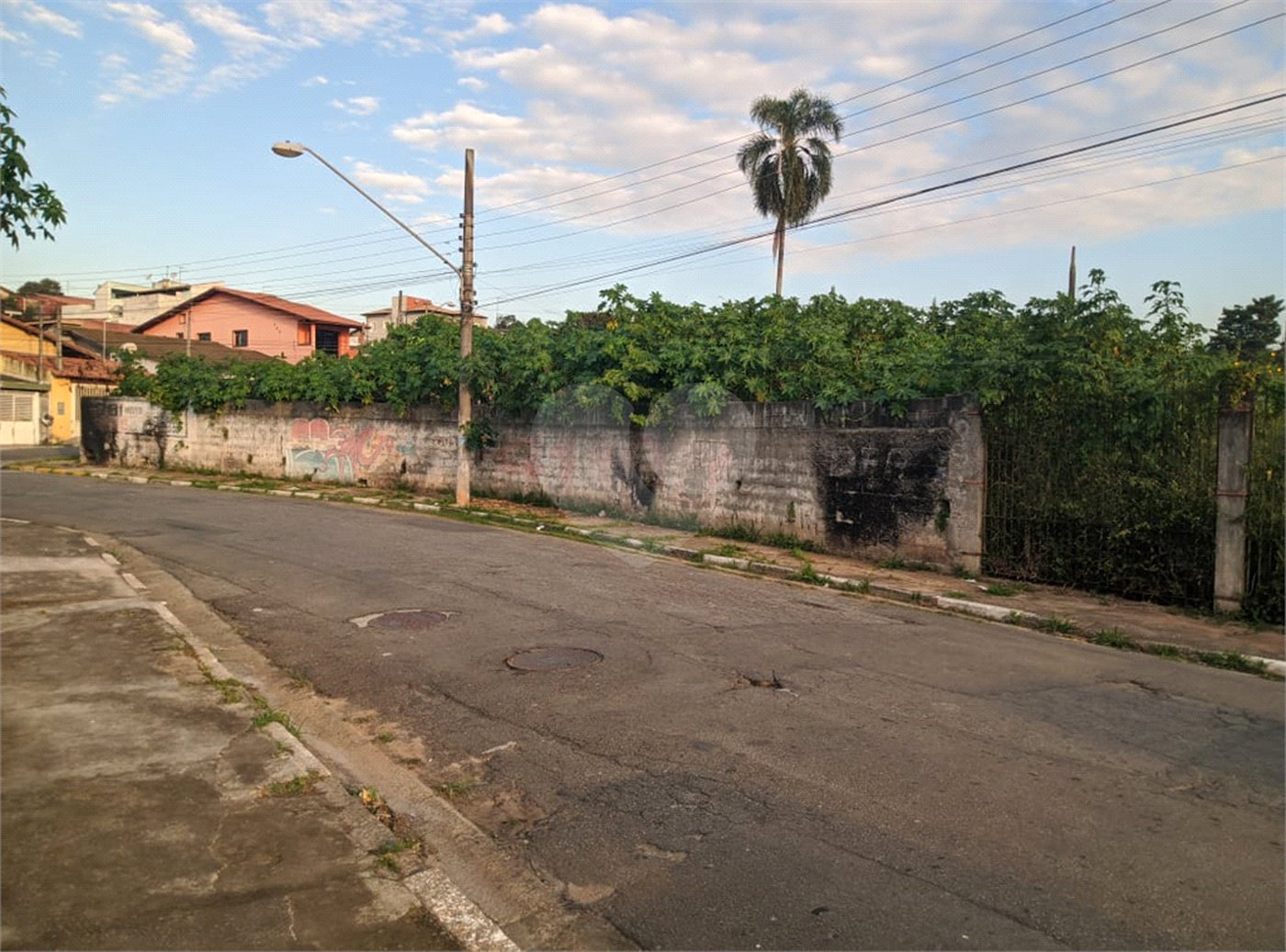 Terreno à venda em Parque Santa Rosa, Suzano, SP
